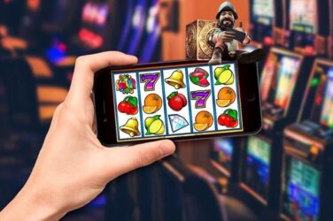 Choose the best slot to play at online casinos with our helpful guide.